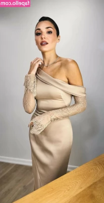 Hande Ercel [ hande-ercel ] - A still from a fun pro shoot ♥️ #PicofTheDay