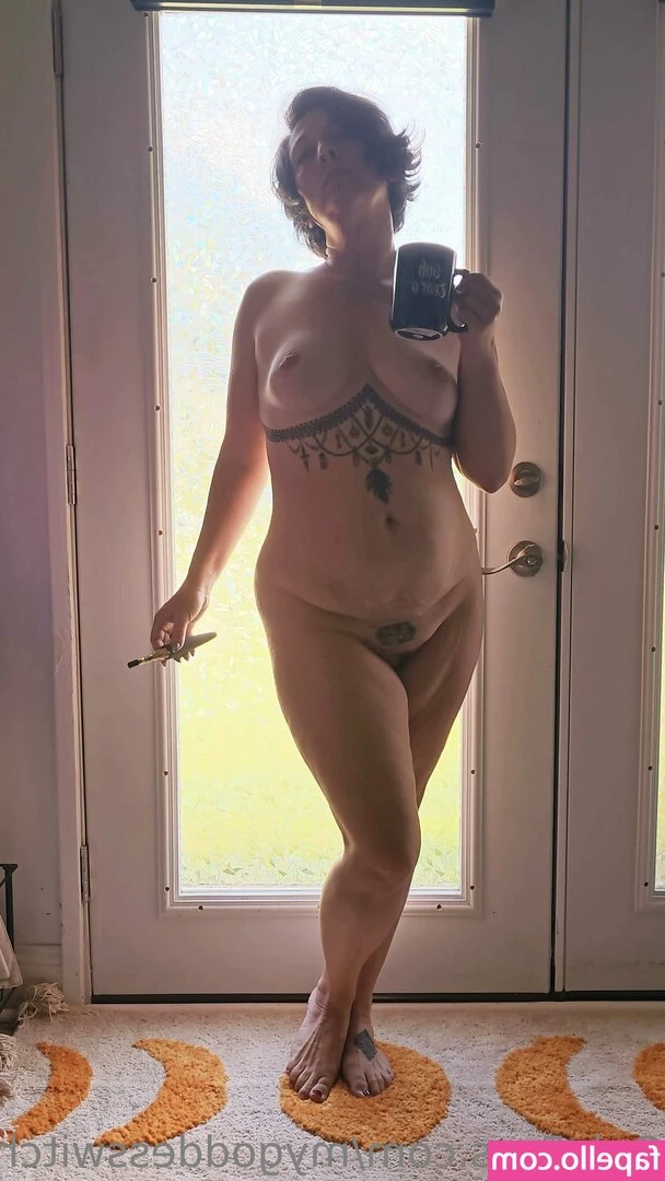 mygoddesswitch2 - Hairy pussy from Food Lion  1