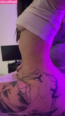 imsenya - stopped wearing underwear recently and i just let my dick swing