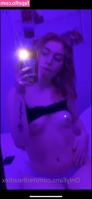  [ redheadlex ] - Photo dump.. cause I'm spending this Christmas on my own. 😈🥺