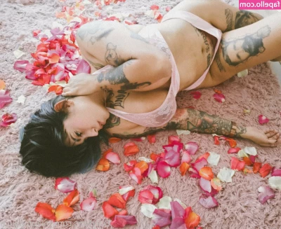 miaumiloucb - Happy Freaky Friday lovelies  October is almost over