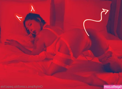lilo.peachie [ lilo-peachie ] - They need a warm tongue  how about yours