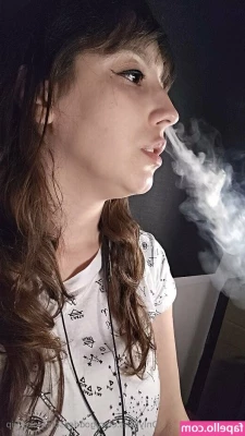 goddessofsmoke_vip [ goddessofsmoke-vip ] - Baby  do you want me to sit on your dick