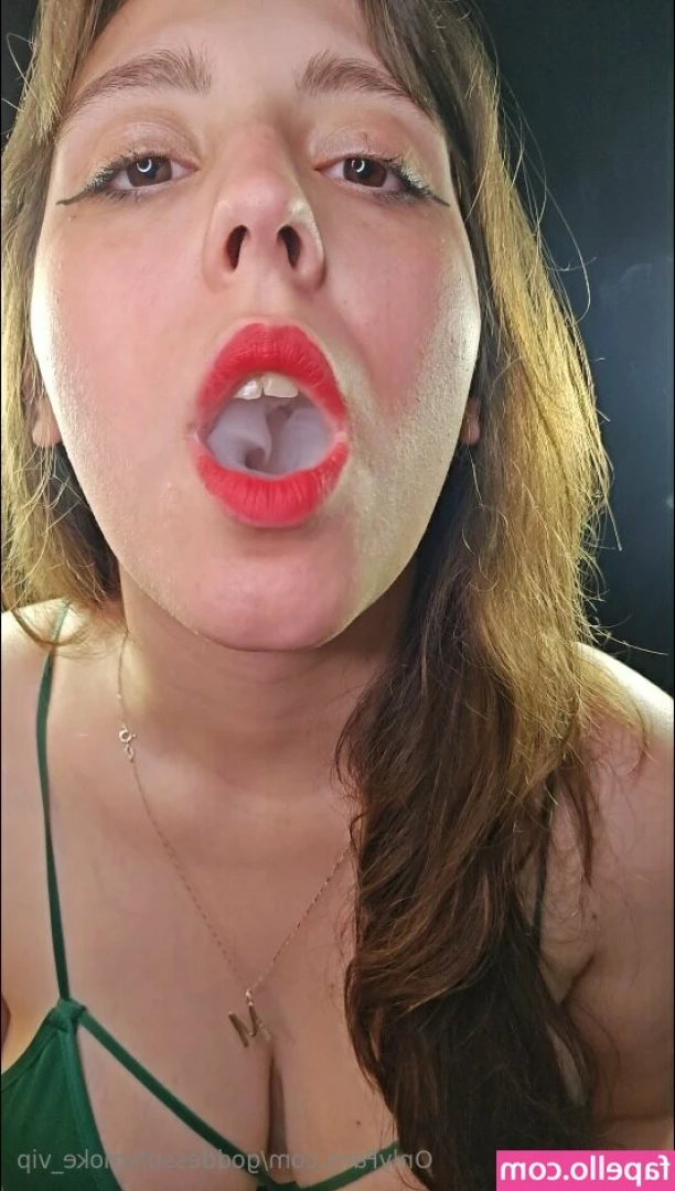 goddessofsmoke_vip [ goddessofsmoke-vip ] - Stretching my fleshlight out  Hot cumshot at the end
