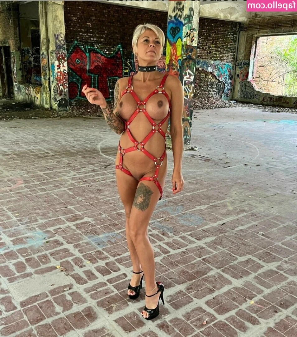  [ sabina-jakubowicz ] - I love being without a bra! With tits this hot why not?