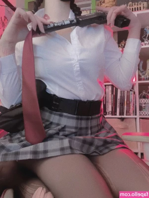 Takeomeow - 5 Min vid of my getting off in my chair being very casual :D just a