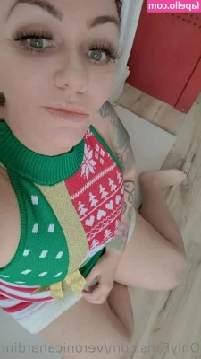 veronicahardinn - Tell mommy you ve missed her   Good boy