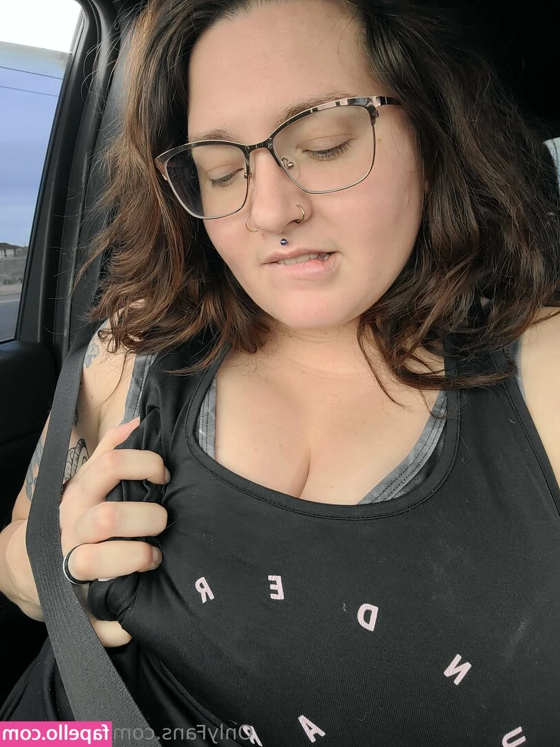 mommaof - SKYPE DATE? DM FOR DETAILS