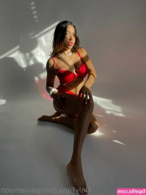 paolamoon - it's hot... should I lose the lingerie?