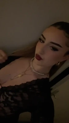  [ chlx-eoff ] - In case you haven't noticed yet, butt pics are my fave 🍑💋