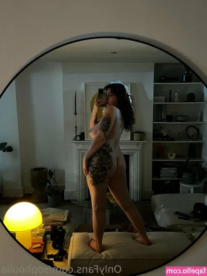 Sophoulla [ sophoulla-1 ] - look back at it 😜