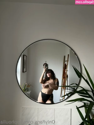 Sophoulla [ sophoulla-1 ] - Good morning  Does your hair ever go POOF  Happy thanksgiving to