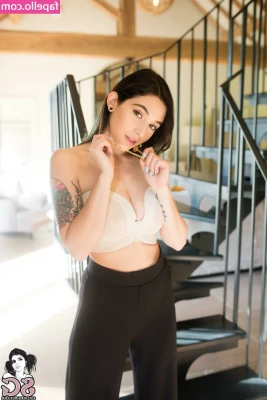 Sophoulla [ sophoulla-1 ] - Just my casual onlyfans selfie in undies