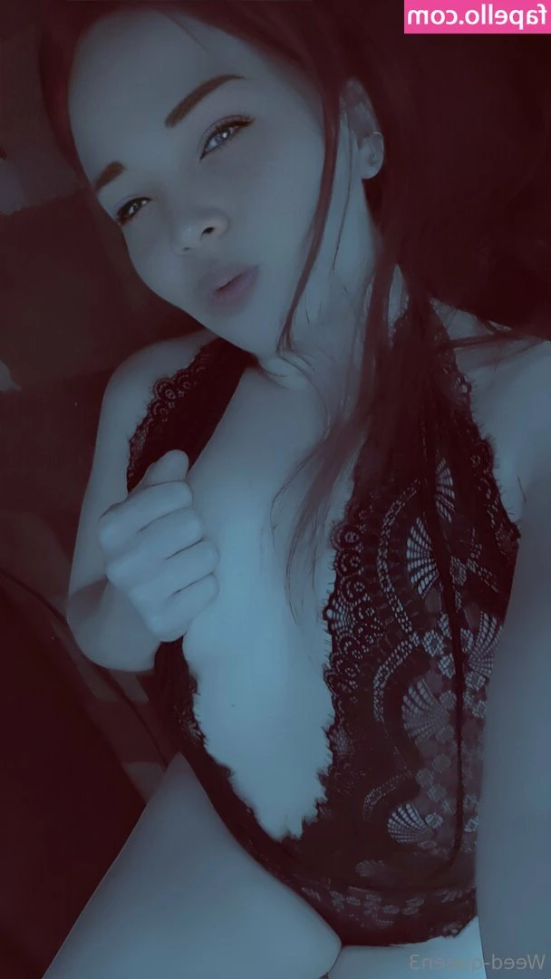 weedqueen33 - onlyfans 一週年 再次訂閱用戶半價 新訂閱用戶八折