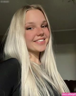 avarose.fit [ avarose-fit ] - Doing video calls all morning before I leave for Philly….I can’t