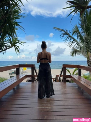 Minka Kelly [ minka-kelly ] - How many women are subscribed  Comment below  I love my female