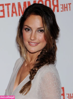 Minka Kelly [ minka-kelly ] - 𝗙𝗿𝗲𝗲 𝗙𝗿𝗲𝗲 𝗙𝗿𝗲𝗲  charlotte_spicy  