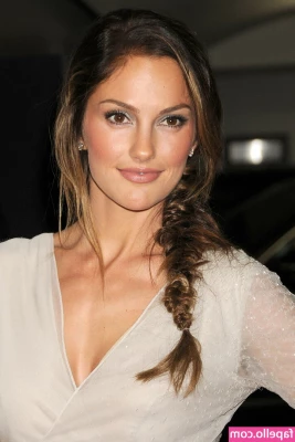 Minka Kelly [ minka-kelly ] - Happy Friday guys! It's time for a new video! Watch me pound my pussy