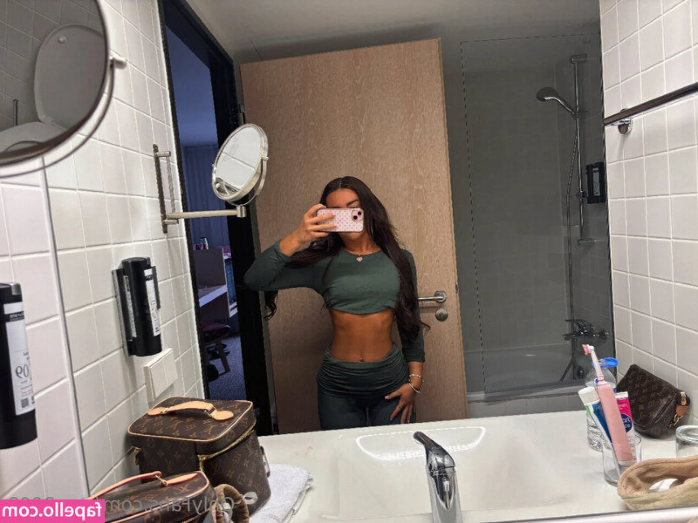  [ bbycorachis ] - Filmed this the other day for you ;) I have to say this BBC is my