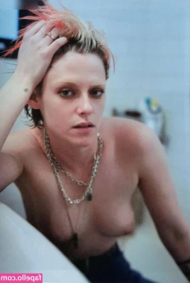 Kristen Stewart [ kristen-stewart ] - It s hungry