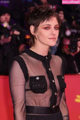 Kristen Stewart [ kristen-stewart ] - Home alone and daydreaming about