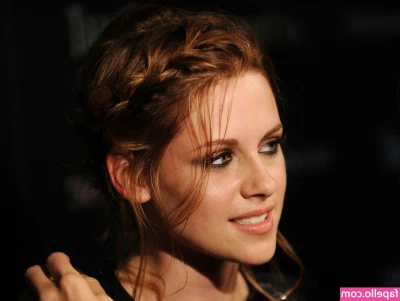 Kristen Stewart [ kristen-stewart ] - peek-a-boo part 1
