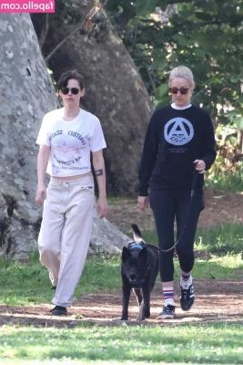 Kristen Stewart [ kristen-stewart ] - 🎉 BIG THANK YOU 😘 Thrilled about reaching this goal together!!