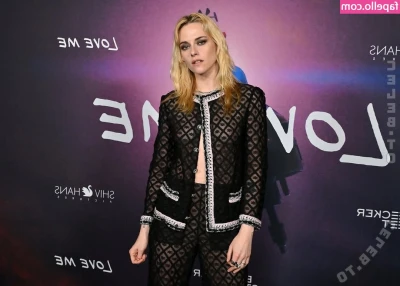 Kristen Stewart [ kristen-stewart ] - Its time for you to have some fun with me... 😝 I am waiting in the