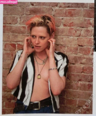 Kristen Stewart [ kristen-stewart ] - Feeling naughty 😈 part 1