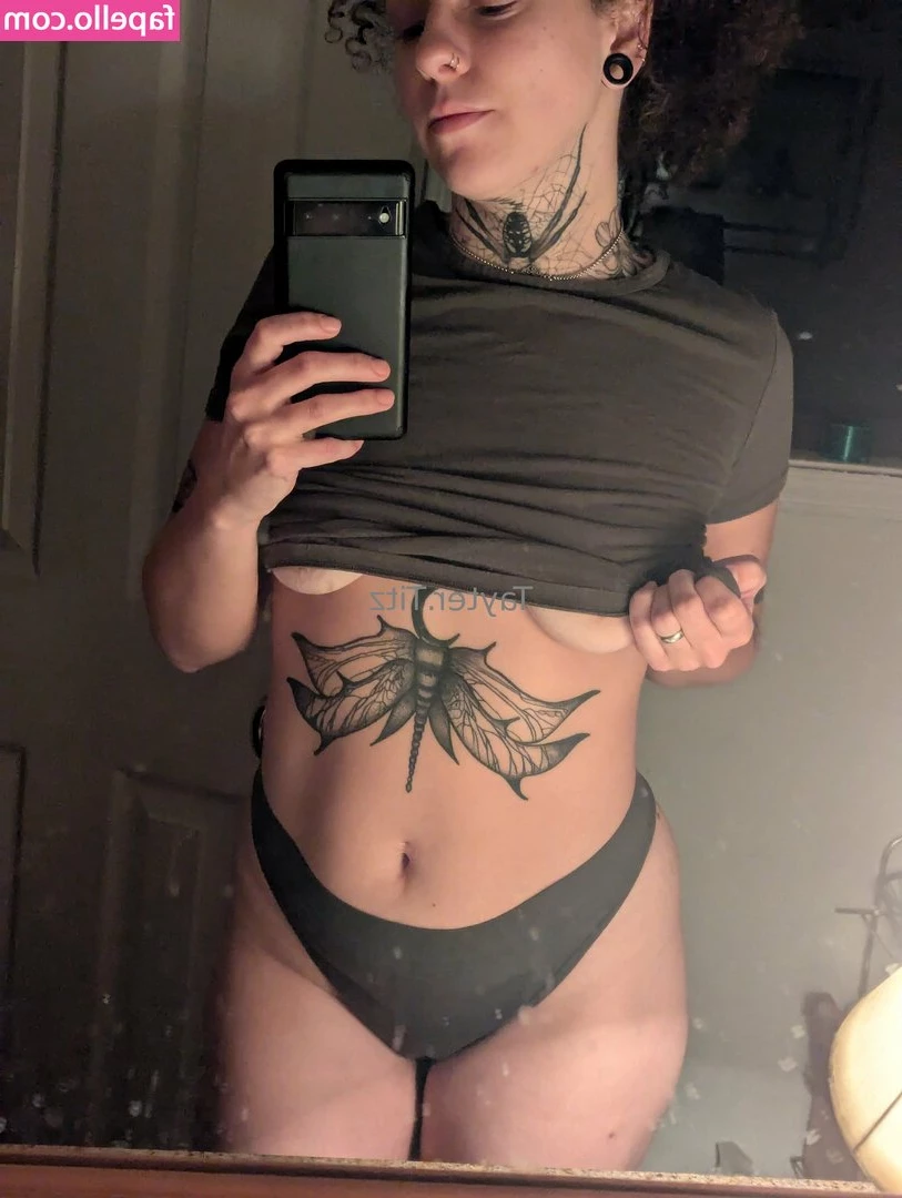 tayter.titz [ tayter-titz ] - and cum down my throat