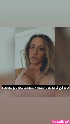 Reni Gendur [ reni-gendur ] - Booty bae 👅
