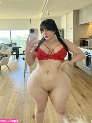 Amélia Curvy [ amlia-curvy ] - where is my good morning kiss??