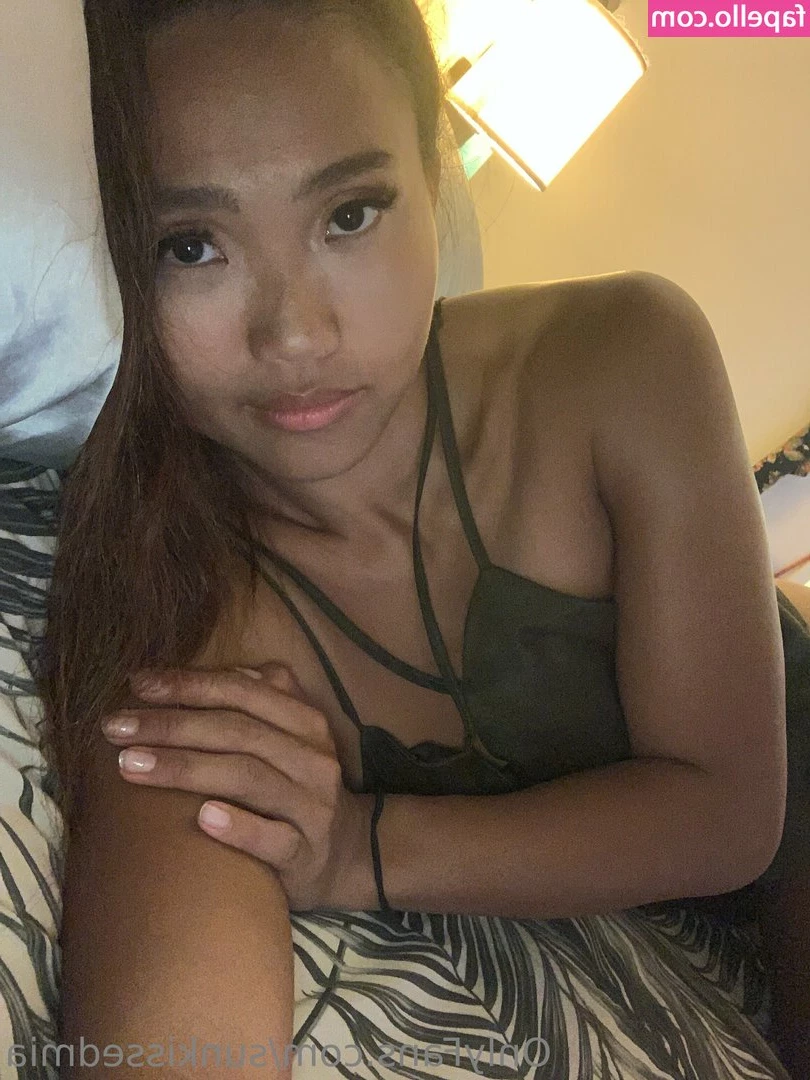 peachypenny - This is Farting video for my fart lovers. If you dont like this