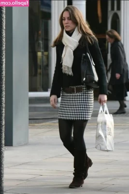 Kate Middleton [ kate-middleton ] - I was asked many times to cum on a big mirror. Unfortunately I don't