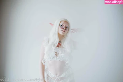 eufie.bunnie [ eufie-bunnie ] - almost naked 😶