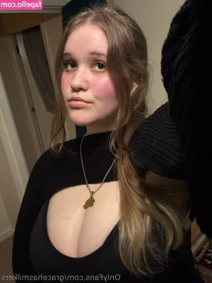 gracehasmilkers - 🔥HOT HOTTIE @our_lexi WANNA ONLINE SEX NOW😈Her sweet pussy get