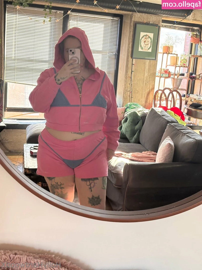 hollyhardwood - Would you rather have sex in public or in the car? Slide into my DMs
