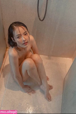 Bunny Keys [ bunny-keys ] - Name other better places to fuck than at the shower