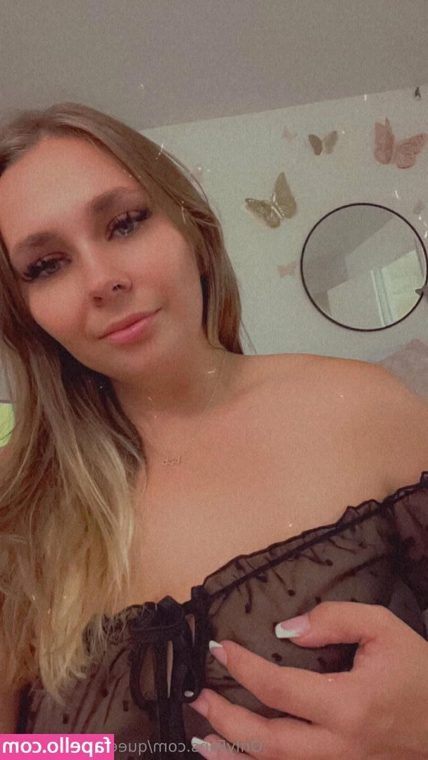 queen_peach_966 [ queen-peach-966 ] - Happy Monday  my loves  I have some snapchat teasers for you of my