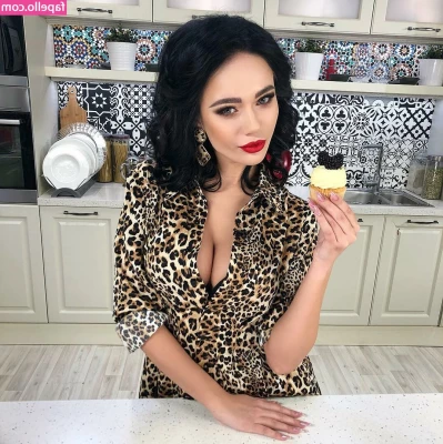Yana Koshkina [ yana-koshkina ] - YA GIRL IS BUYIN A FUCKING MACHINE 💕💕💕 it will run about 400