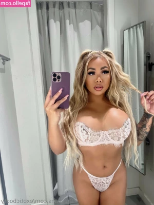 exoticbooty - Check out my girl https onlyfans com cacaramellove  Her vip is  5