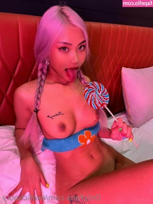exoticbooty - Welcome to my Profile   This one s free    DM me for Custom Requests