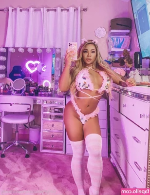exoticbooty - My blow job pose and then flip to hope he puts it where I like it