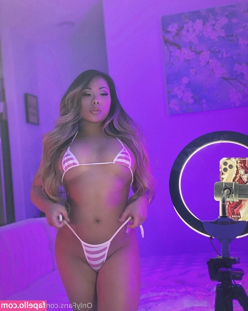 exoticbooty - I am not wearing any panties