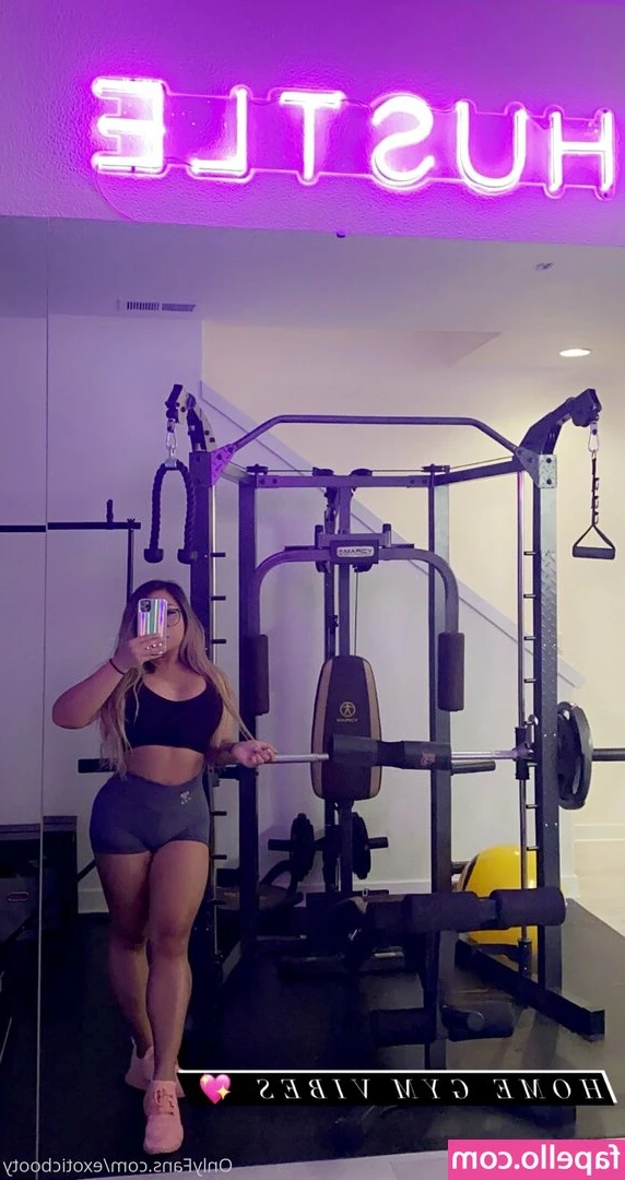 exoticbooty - Tan line crazy