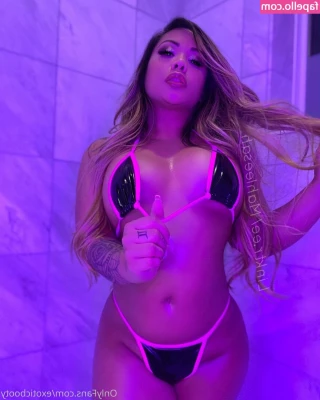 exoticbooty - Good morning handsome  Its cold outside  but my heart and pussy is