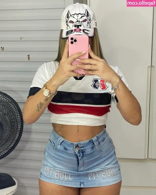  [ tallyta-albuquerque ] - Rosey red 💋