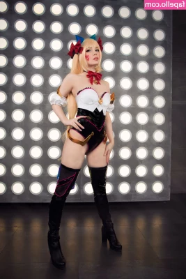 Caticornplay - 🔑“Confidence isn’t walking into a room thinking you’re