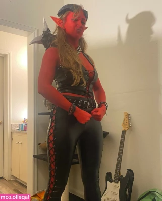Daragrj - Awe a sweet little strawberry girl