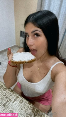 isabellalovexo - Play with my boobs while I smoke